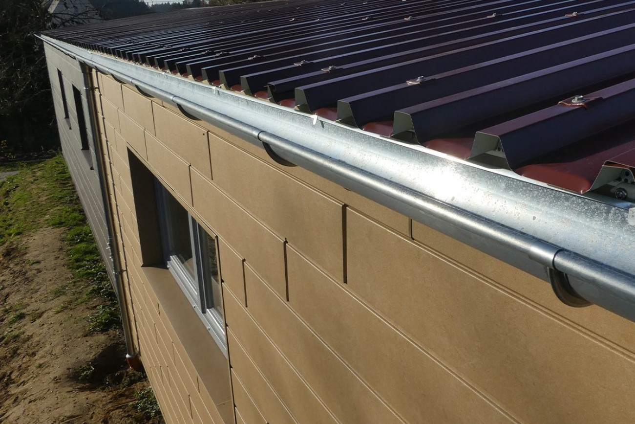 Tyroller Spenglerei-Metallbau | Projekt 04 | NEUE FASSADE AM SCHMIEDBERG 02